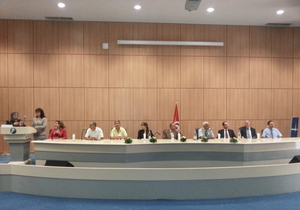 Tunisie Telecom distribue des aides au profit des veuves et retraités de son personnel (vidéo)