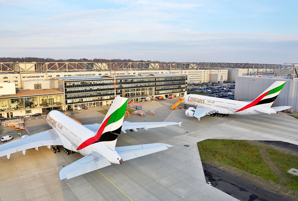 Le tiers du nombre d'avions Airbus A380 dans le monde appartient à Emirates