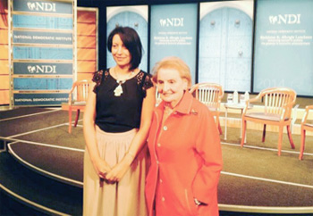 Washington- L'association tunisienne Aswat Nissa reçoit  le prix Madeleine K. Albright 