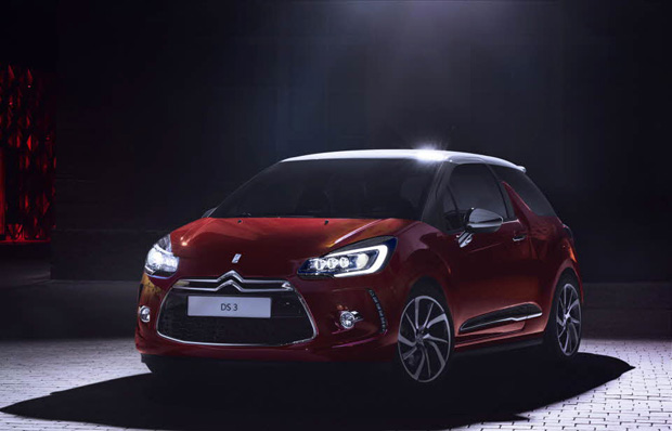 Nouvelle signature lumineuse pour les DS 3 et DS 3 Cabrio restylées