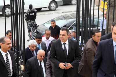 Mehdi Jomâa rend visite aux principaux tribunaux de Tunis
