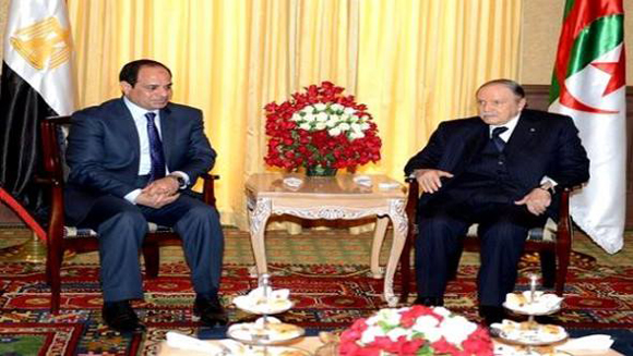 Abdelfatah Al Sissi se rend en Algérie pour son premier déplacement à l'étranger