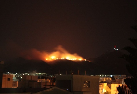 Tunisie – Un énorme incendie à Boukornine au sud de Tunis