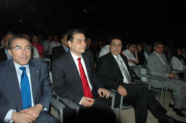 Mehdi Jomâa ouvre le Festival de Carthage et appelle à la réservation d'une partie des recettes aux Palestiniens