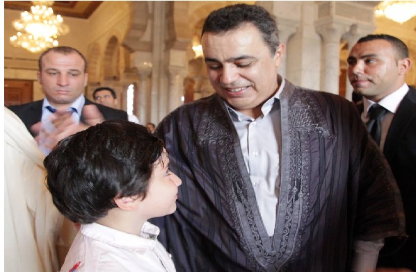 Tunisie - Mehdi Joma accomplit la prire de lAd  Tunis 