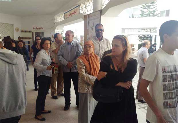 Mustapha Kamel Nabli accomplit son devoir lectoral