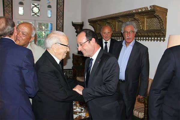 François Hollande félicite chaleureusement Béji Caïd Essebsi