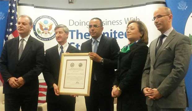 Le Département d'Etat américain décerne un prix à General Electric Tunisie pour son activité sociétale