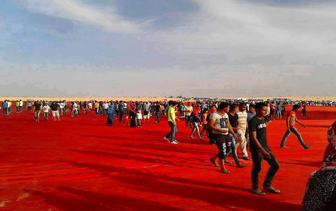 Le plus grand drapeau tunisien tal  Tozeur : record, polmique et toll gnral