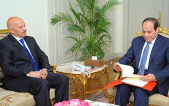 Ridha Belhaj rencontre Abdelfattah Al-Sissi et lui transmet une lettre de Béji Caïd Essebsi