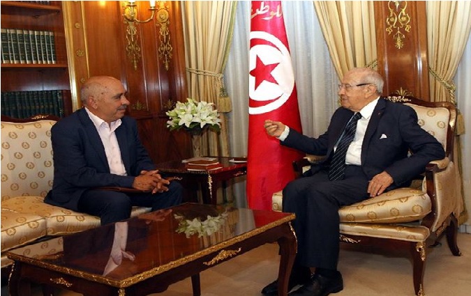 Abdessattar Ben Moussa fait part de ses inquitudes  Bji Cad Essebsi