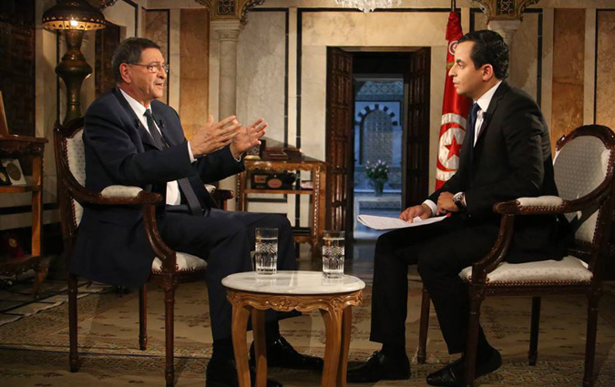 Habib Essid accorde une interview à Hamza Belloumi