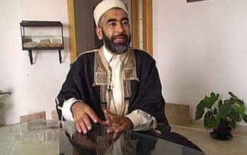 Adel Almi appelle les militaires et les sécuritaires à intervenir contre les médias terroristes !