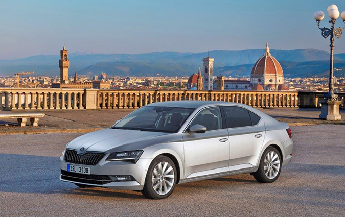 La nouvelle Škoda Superb remporte cinq étoiles au crash test Euro NCAP