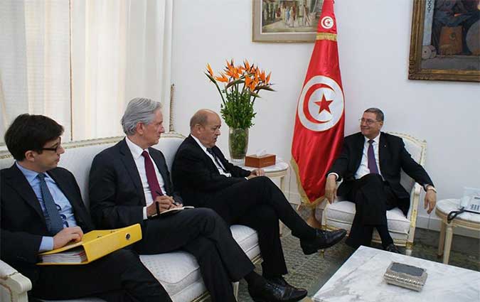 Béji Caïd Essebsi et Habib Essid reçoivent Jean Yves Le Drian, ministre français de la Défense