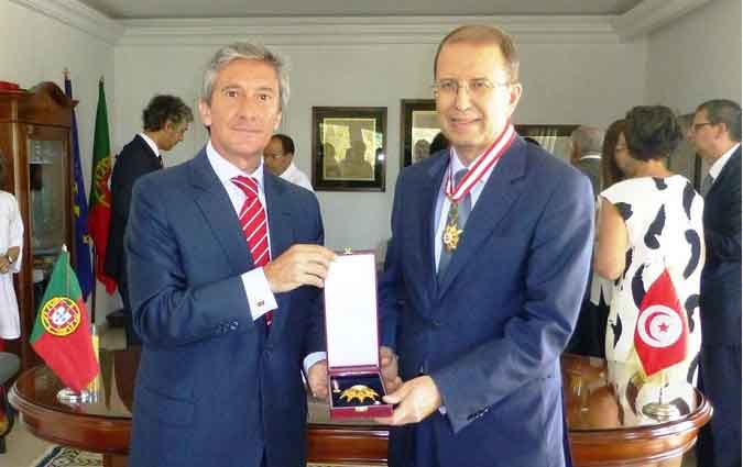 Hichem Elloumi décoré par le président portugais