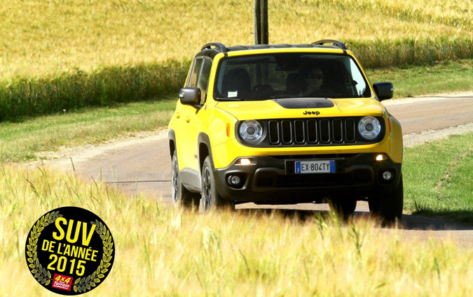 Jeep Renegade élu SUV de l'Année 2015 par la revue 4x4 Tout-Terrain Magazine