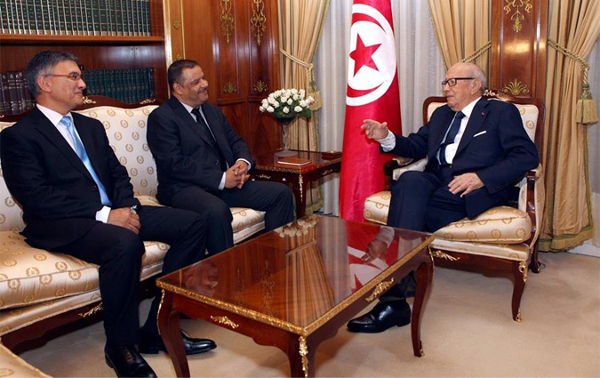 Béji Caïd Essesbsi reçoit Samir Taïeb