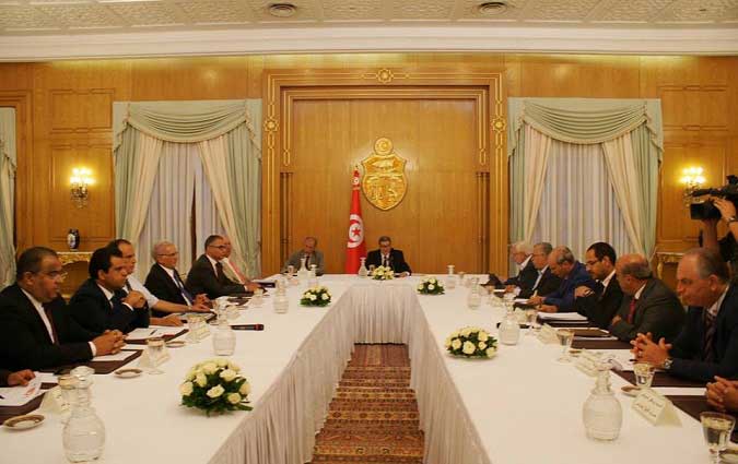 Habib Essid rencontre les reprsentants des partis de la coalition au pouvoir