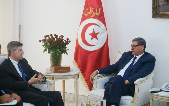 Le chef du gouvernement reoit l'ambassadeur des Etats-Unis, Jacob Walles
