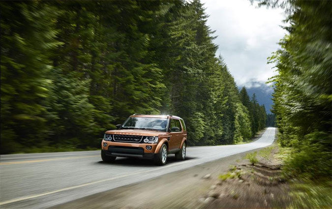 Land Rover prsente deux nouvelles sries limites, les Discovery Landmark et Graphite