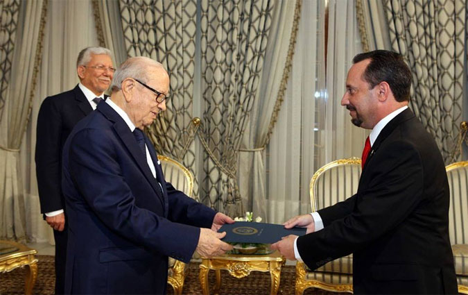 Bji Cad Essebsi reoit les lettres de crance de cinq nouveaux ambassadeurs