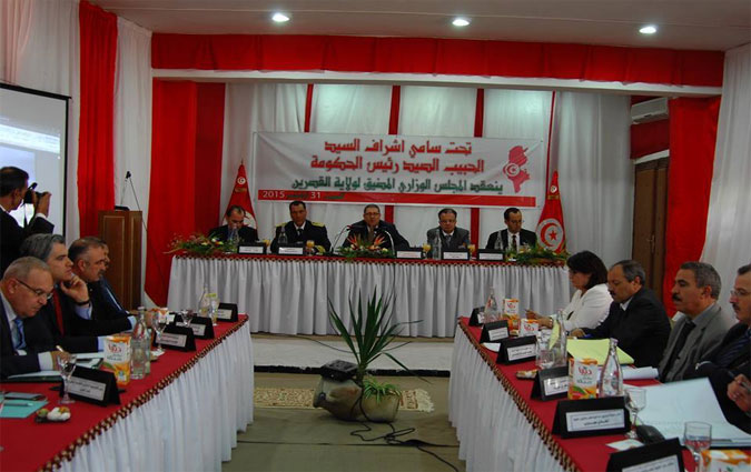 Kasserine : Habib Essid annonce une liste de projets au profit de la rgion