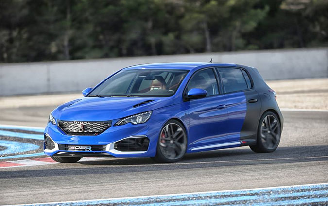 308 R HYbrid, la supercar Peugeot quatre roues motrices avec trois moteurs