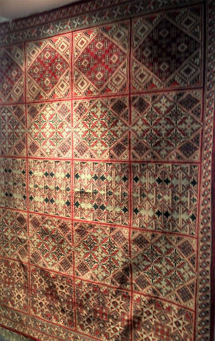 http://www.businessnews.com.tn/images/album/BN25779foire-tapis4.jpg