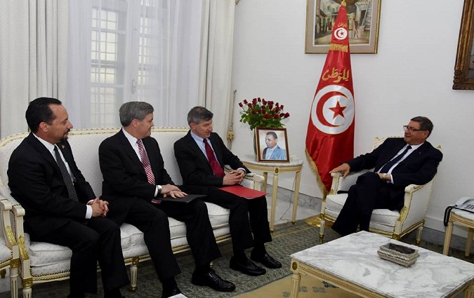 Habib Essid reçoit Jacob Walles et Daniel Rubinstein à la Kasbah