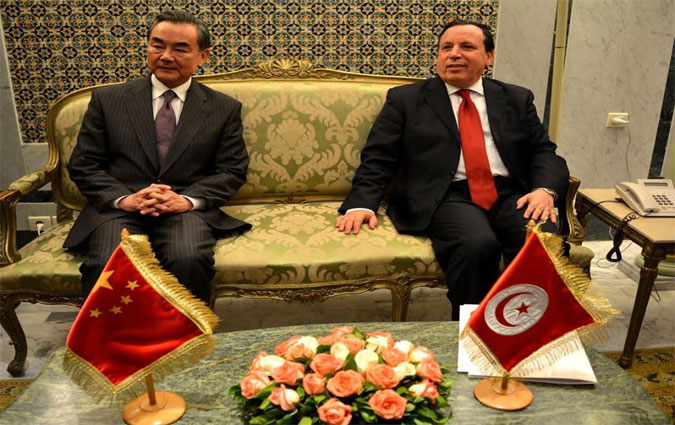 Khemais Jhinaoui rencontre son homologue chinois à Tunis