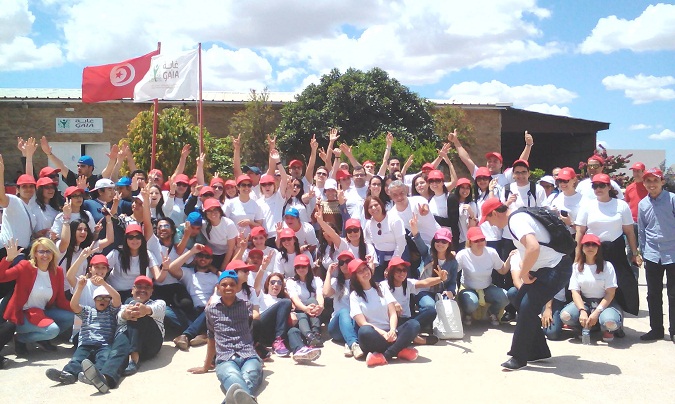 Action solidaire de l'UIB en faveur des enfants handicapés à Sidi Thabet
