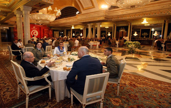 Un repas d'Iftar au palais de Carthage à l'occasion du 60ème anniversaire de l'armée nationale
