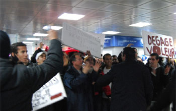 Tunisie – Quand le gouvernement cède à la compétition et le vagabondage des syndicats