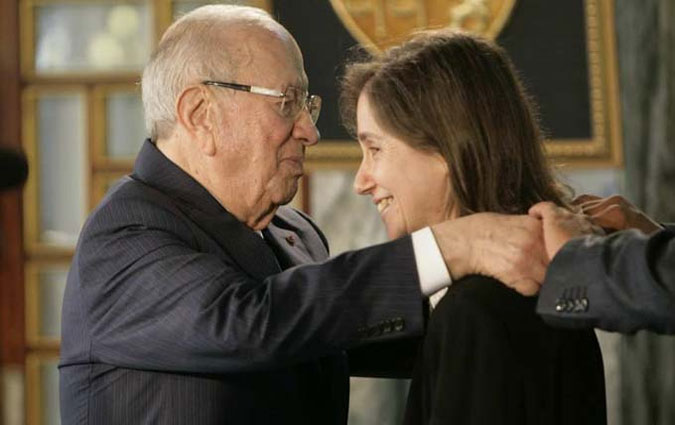 Bji Cad Essebsi effectue une visite au domicile de Maya Jribi et lui rend hommage