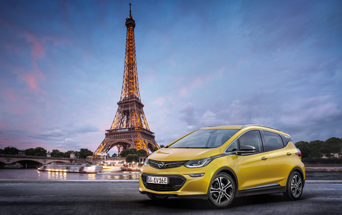 Première mondiale de l'Opel Ampera-e au Mondial de Paris