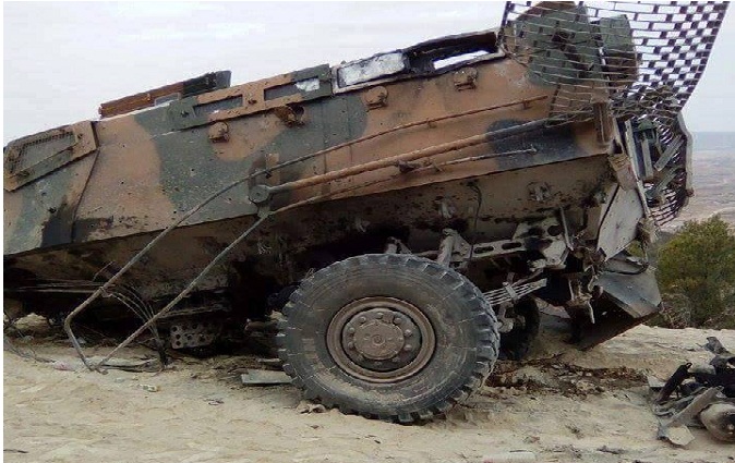En photos - Le véhicule qui transportait les soldats, victimes de l'attentat de Sammema