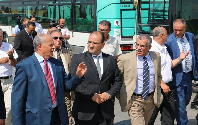 Rception de 93 bus d'occasion imports de France ddis aux rgions
