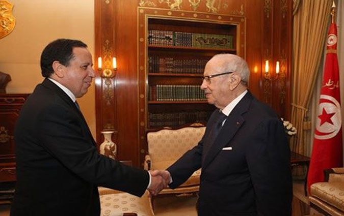 Rencontre entre Béji Caïd Essebsi et Khemaies Jhinaoui autour des préparatifs du Sommet tuniso-européen