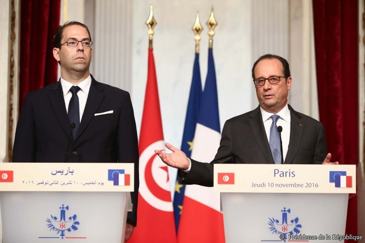François Hollande assure Youssef Chahed du soutien de la France