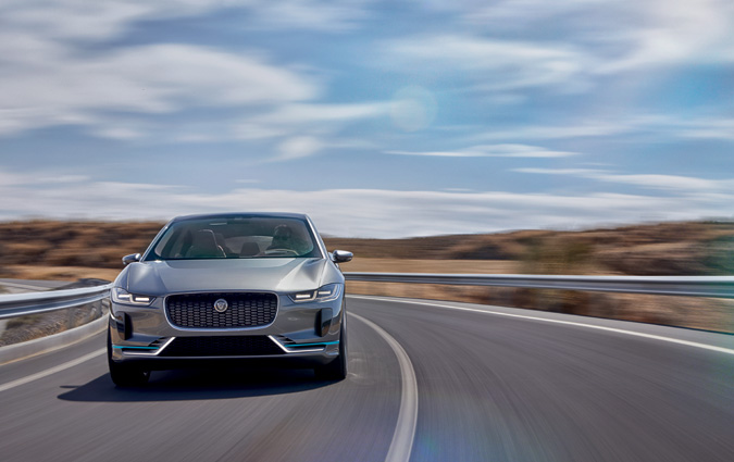 Concept I-PACE, préfigurant le premier crossover électrique de Jaguar