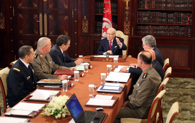 Béji Caïd Essebsi préside le Conseil supérieur des forces armées
