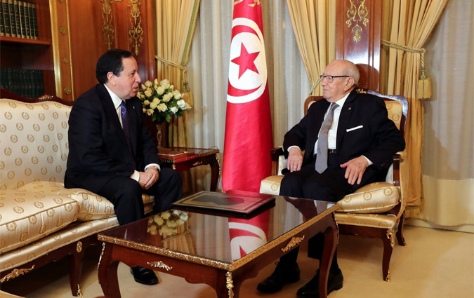 Béji Caïd Essebsi reçoit Khemaies Jhinaoui à Carthage