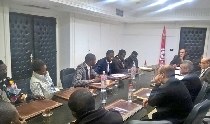 Slim Khalbous reçoit une délégation d'étudiants subsahariens