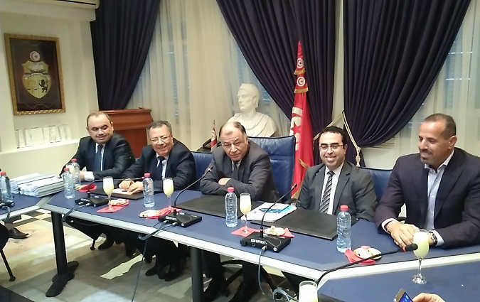 Signature d'un contrat liant le ministère de l'Education à Tunisie Telecom et à Ooredoo