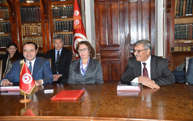 Signature du contrat de cession de l'Ecole Internationale de Carthage