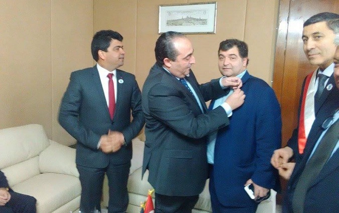 Ren Trabelsi reoit la mdaille de la ville de Monastir 