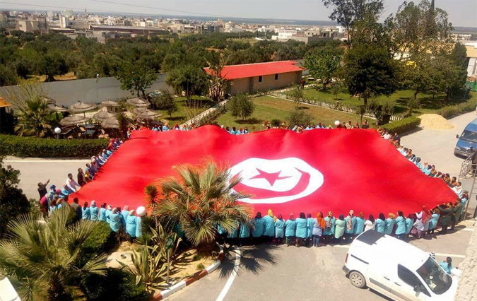 Photo du jour : le drapeau tunisien made in Tunisia


