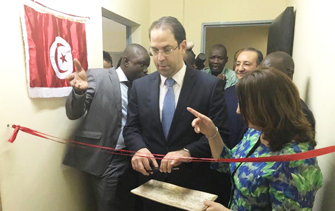 En Afrique, Youssef Chahed est parti chercher l'argent où il se trouve