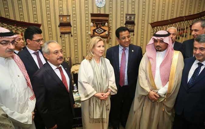 Aprs avoir port le voile en Arabie Saoudite, Selma Elloumi s'tonne de la campagne la visant

